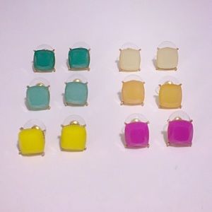 Starlet Fever Jewelry - 👂🏼Gold Tone Faceted Square Yellow Post Earrings Starlet Fever Jewelry - 👂🏼Gold Tone Faceted Square Yellow Post Earrings